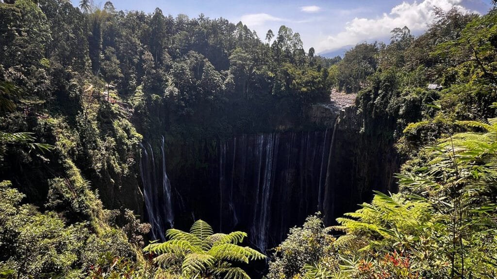 Nature's Hidden Gem: Tumpak Sewu Waterfall Day Trip Must-Do