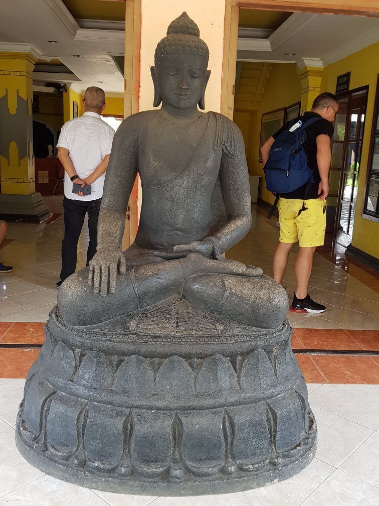 Discover the Birthplace of Majapahit Kingdom: Trowulan Tour from Surabaya Port