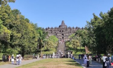 The Best of Indonesia: Semarang Port's Borobudur Shore Tour