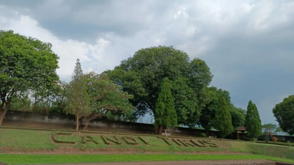 From Surabaya Port to Trowulan: A Journey through Java's Rich Heritage