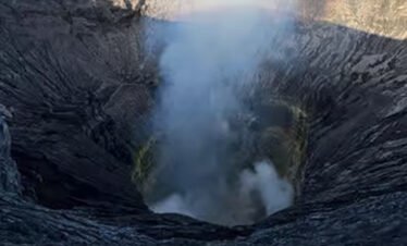Discover East Java's Gems: Bromo-Ijen-Tumpak Sewu Tour in 3 Days