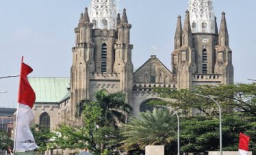 Get a Taste of Indonesian Culture with a Jakarta Tour from the Cruise Ship Port