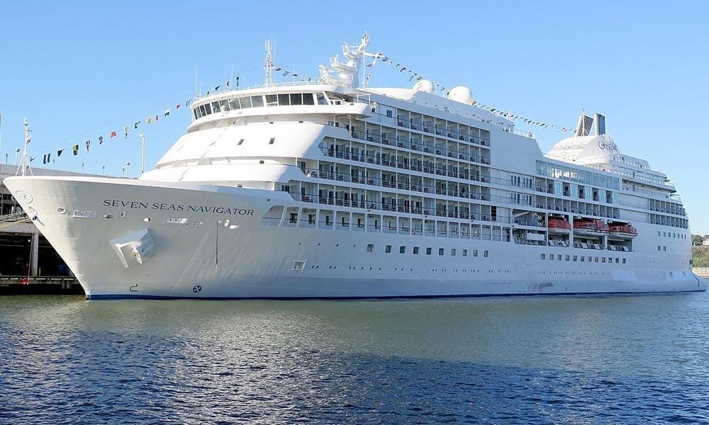 Borobudur tour from Semarang Port