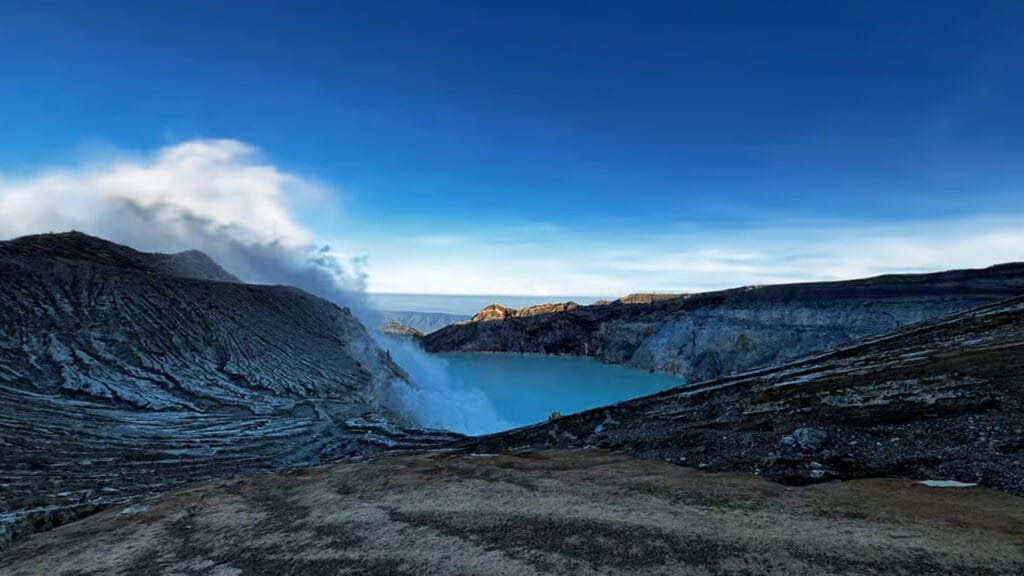 Mount Ijen Sunrise Tour: Overnight From Bali