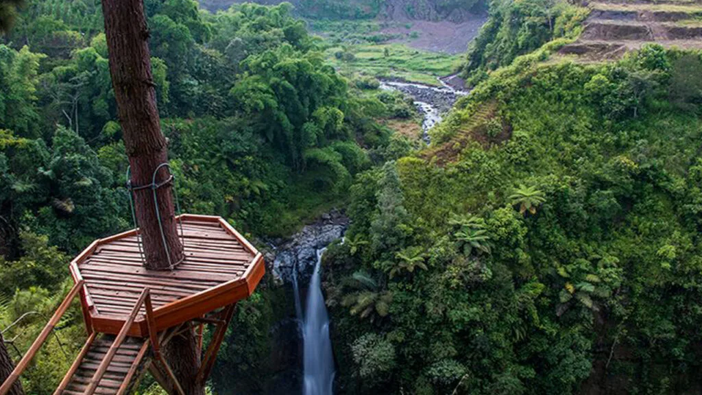 Off-Roading to Paradise: Exploring Kedung Kayang Waterfall by Jeep
