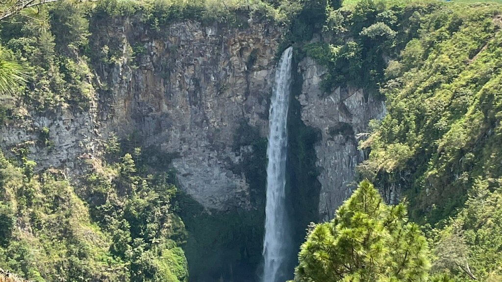 Discovering the Serenity of Lake Toba: A Must-See Destination in Medan