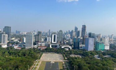 Discover Jakarta's Historic and Modern Sides on a Cruise Ship Port Tour