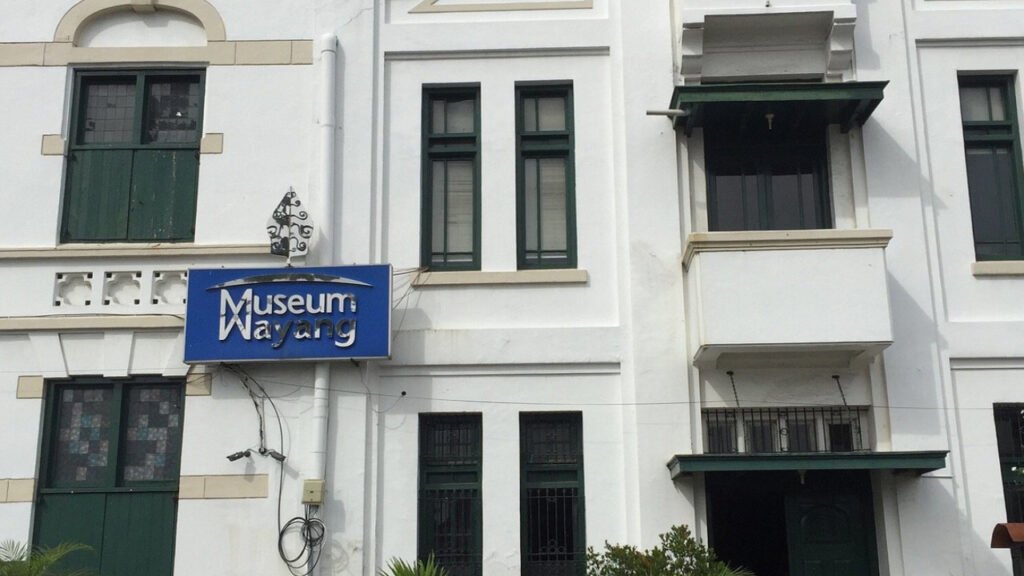 The Ultimate Guide to Exploring Jakarta's Hidden Gems from the Cruise Ship Port