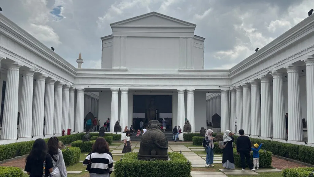 From Ship to Shore: A Memorable Jakarta Tour Experience