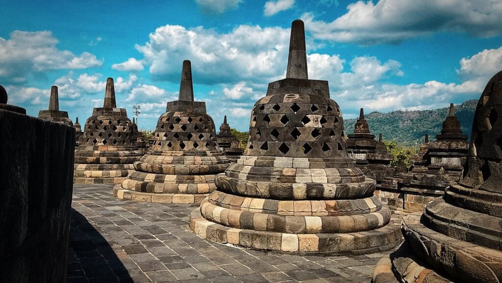 Discovering Indonesia's Ancient Wonders: Borobudur Tour from Semarang Port