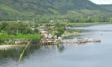 Experience Nature's Grandeur: A Day Trip to Lake Toba from Medan