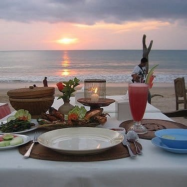 Bali's Must-See Sights: A Comprehensive Full-Day Tour of Tanah Lot, Kintamani, and Uluwatu